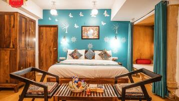 Classic Double Room, City View | Desk, laptop workspace, free WiFi