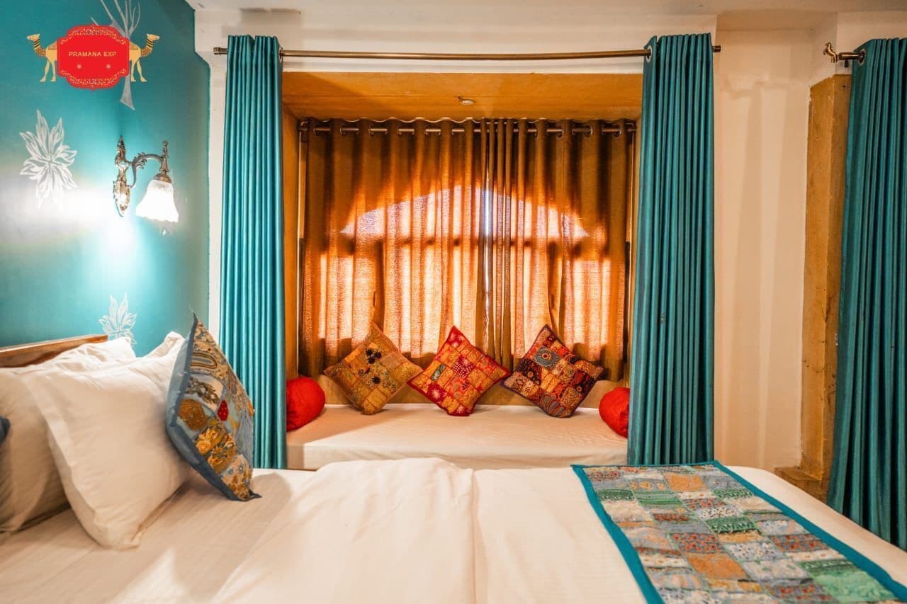 Classic Double Room, City View | Desk, laptop workspace, free WiFi