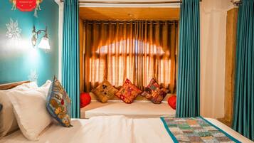 Classic Double Room, City View | Desk, laptop workspace, free WiFi
