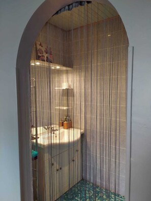 Bathroom - Vrbo Property (Lévignacq)