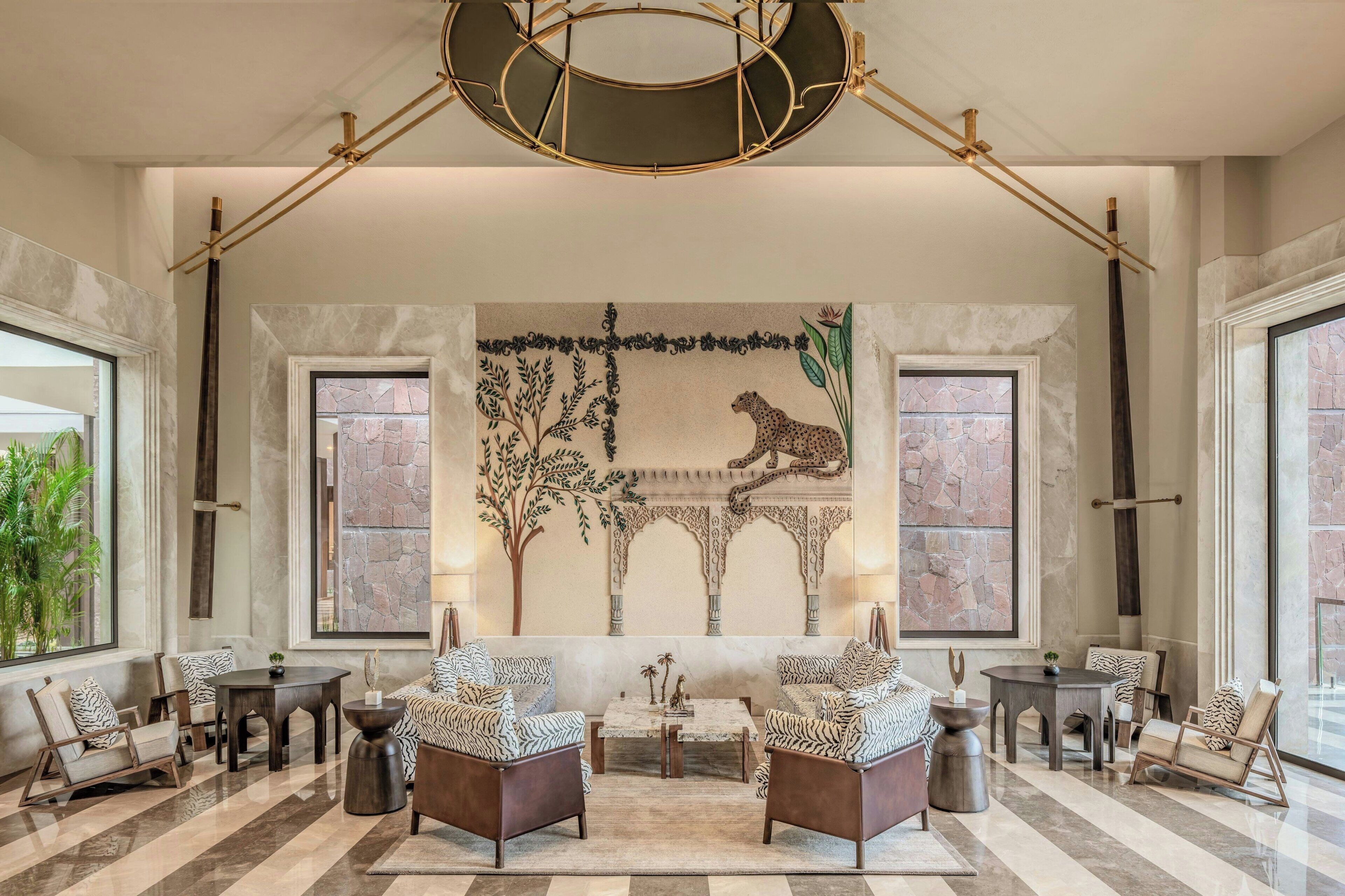 Lobby lounge