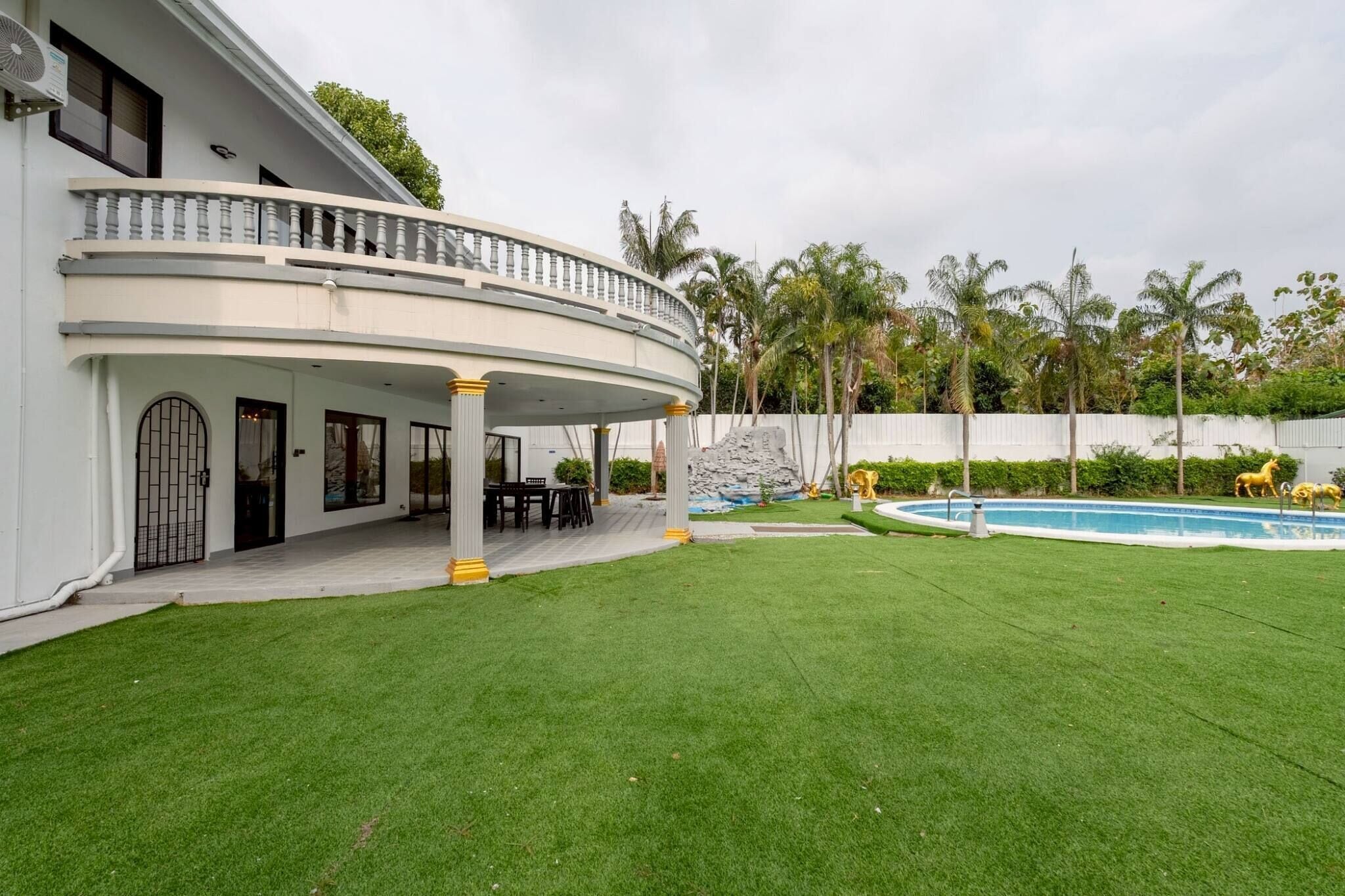 Villa, 5 Bedrooms, Smoking, Private Pool | Garden