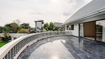 Villa, 5 Bedrooms, Smoking, Private Pool | Balcony