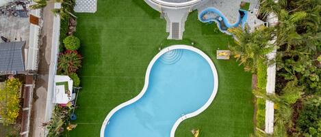 Villa, 5 chambres, fumeurs, piscine privée | Piscine | Piscine extérieure