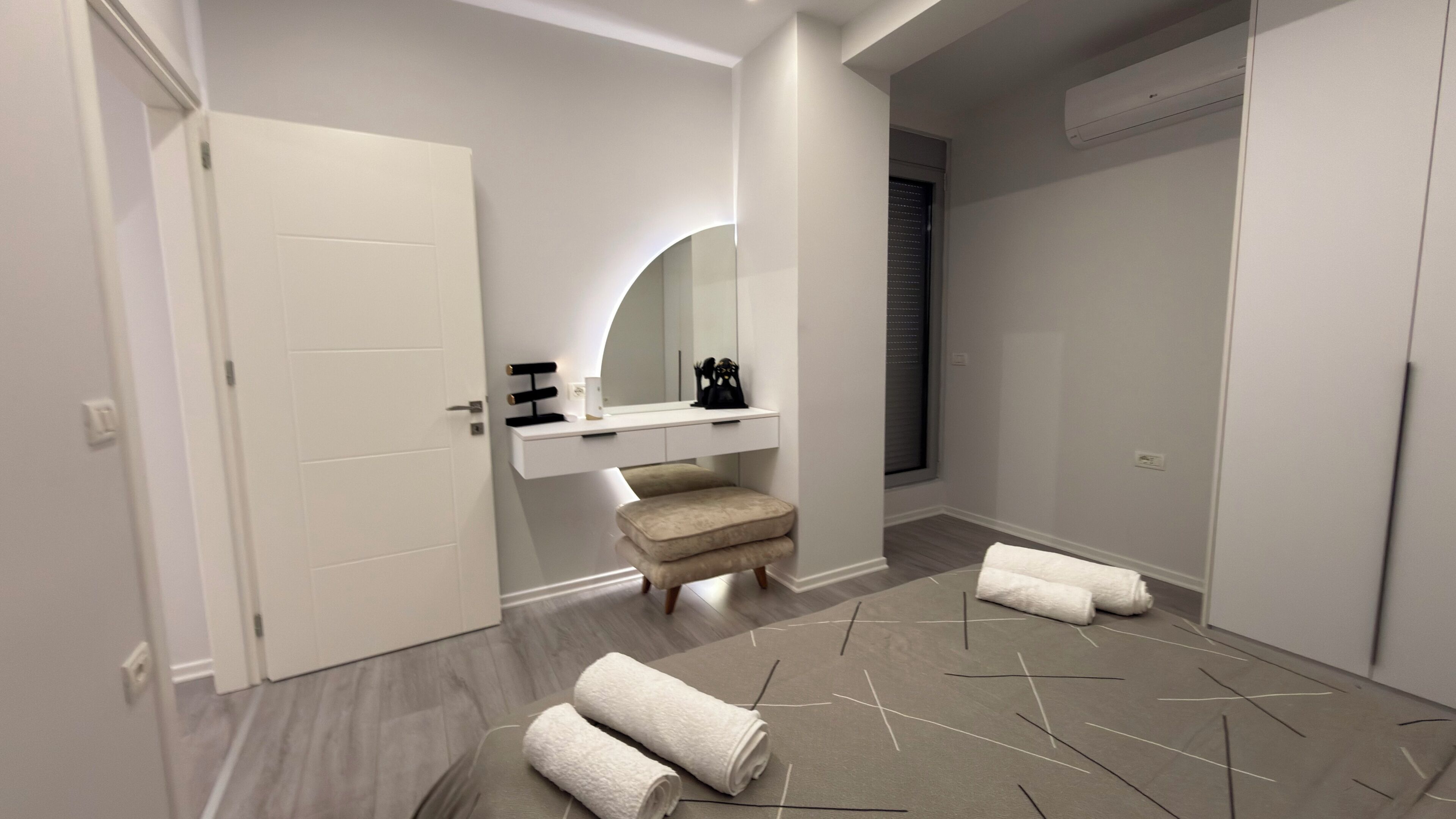Apartamento, 1 habitación, balcón | Sistema de insonorización, tabla de planchar con plancha, wifi gratis