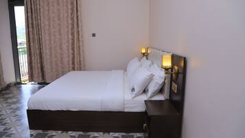 Deluxe Room, Balcony, Hill View