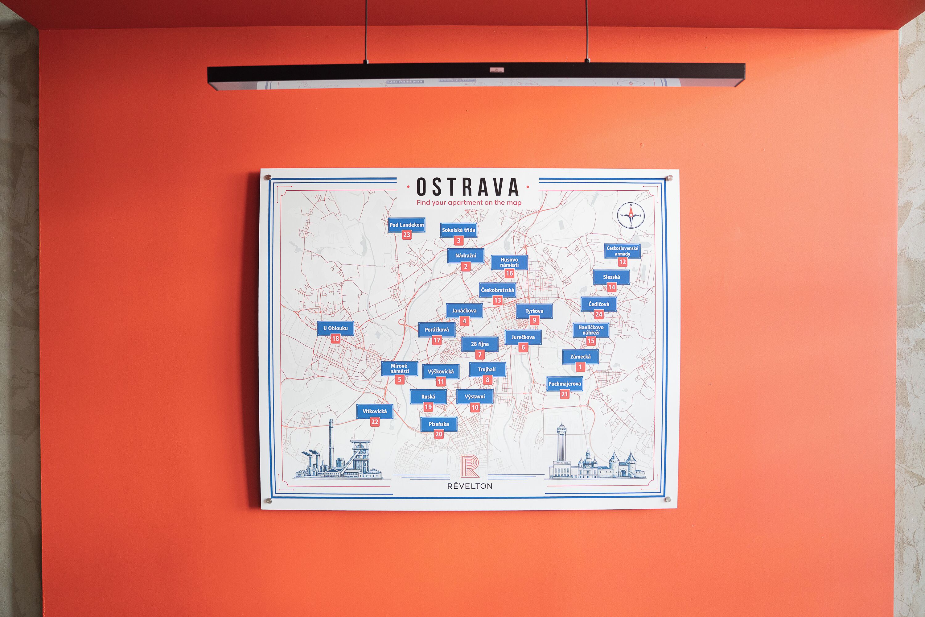 Eine Karte von Ostrava mit nummerierten Sehenswürdigkeiten.