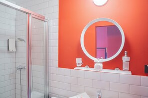 Familie appartement | Badkamer