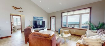 Spacious 4 Bedroom Ocean view Property in Scenic Pouch Cove NL