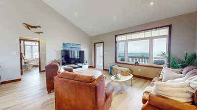 Spacious 4 Bedroom Ocean view Property in Scenic Pouch Cove NL