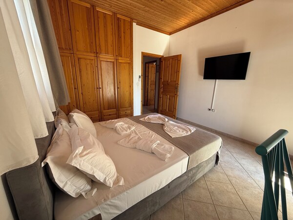 Lambis Garden Hideaway - Lindos
