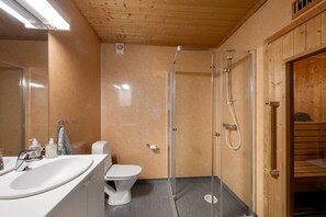 Bathroom - Vrbo Property (Innlandet)