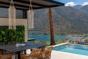 Outdoor dining - Azur Blue luxury villa , great views near the beach (Bali)