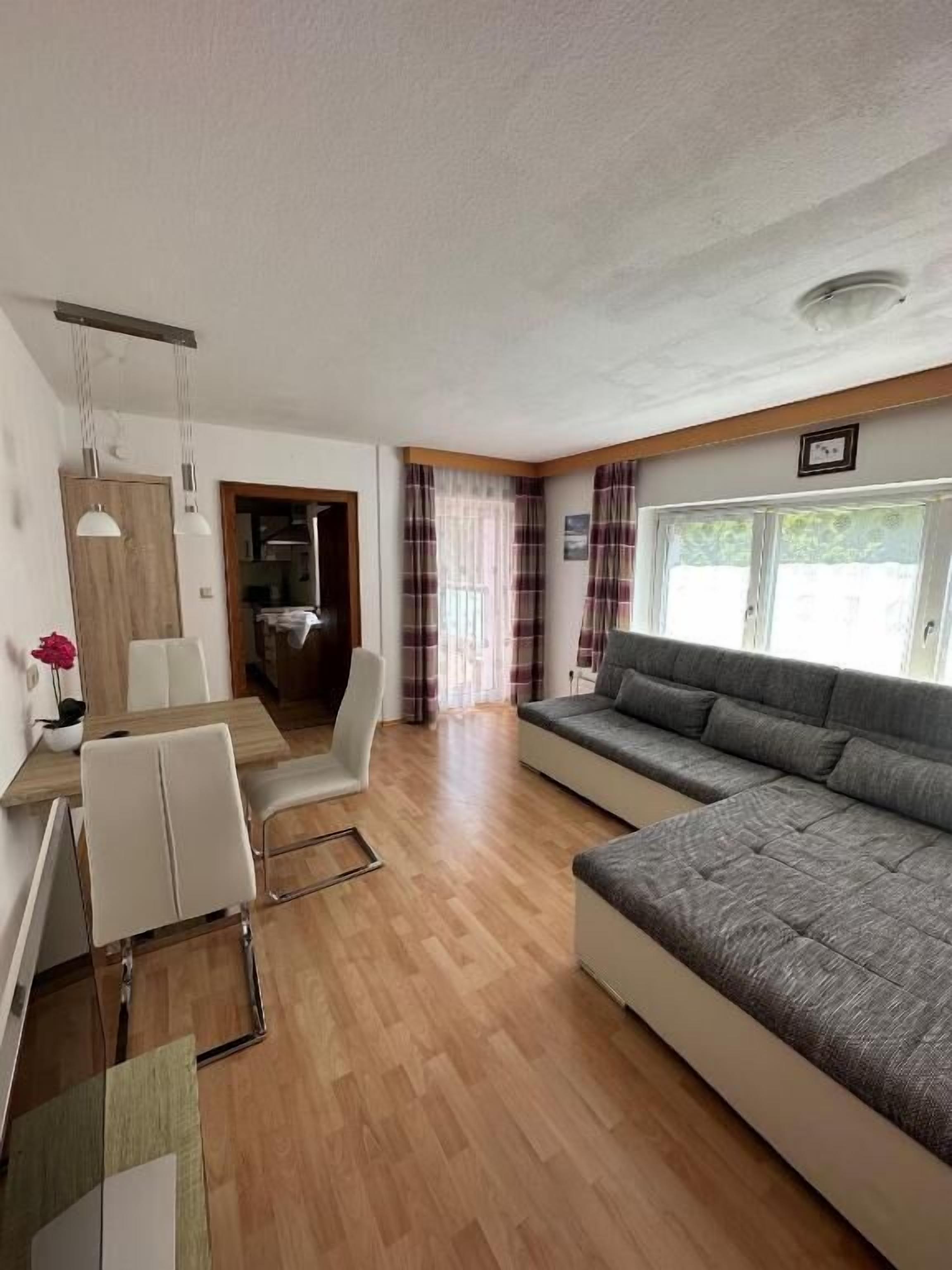 Apartment, Garden View | Living area
