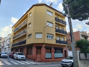 Exterior - Cozy central apartment - 4 guests (Roses)