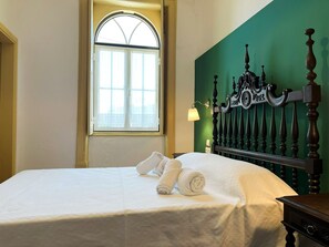 Room - Country House in Bairrada — Nature, comfort, and authenticity. (Aveiro)