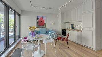 Comfort Apartment | Iron/ironing board