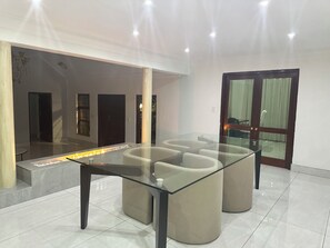 Interior - Enjoyable 4-bedroom house in peaceful Alberton neighborhood (Alberton)