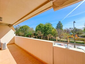 Property grounds - Great Location Estepona Town Center, 2 beds (Estepona)