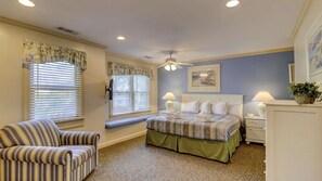 Room - Near Shelter Cove | Full Kitchen, Pool + Golf (Hilton Head)