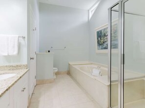 Bathroom - Stay the Near Beach | Pool, Bikes + Full Kitchen (Hilton Head)
