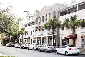 Exterior - 3 BR Townhome Steps From Golf Courses (Hilton Head Island)