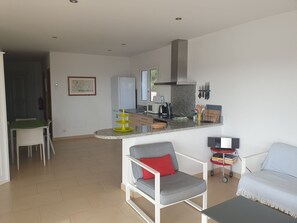 TV, DVD player - Haus in Meeresnähe, privater Pool, Panoramablick by Interhome (Es Mercadal)