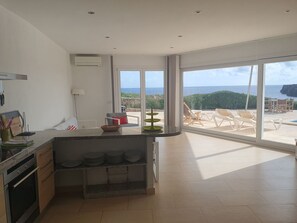 Interior - Haus in Meeresnähe, privater Pool, Panoramablick by Interhome (Es Mercadal)