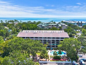 Exterior - Near Coligny Beach | 3 Pools + Full Kitchen (Hilton Head Island)