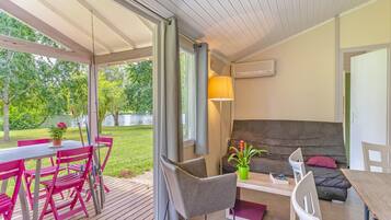 Cottage | Ruang keluarga
