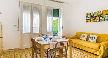 Cosy apartment for 6 guests with WIFI, TV, patio and pets allowed