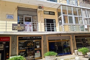 Exterior detail - Sleeps 3! Unique Loft Studio in the City Centre! Walk to Beach! (Durrës)