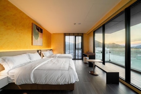 Superior Room, Balcony | WiFi (free)