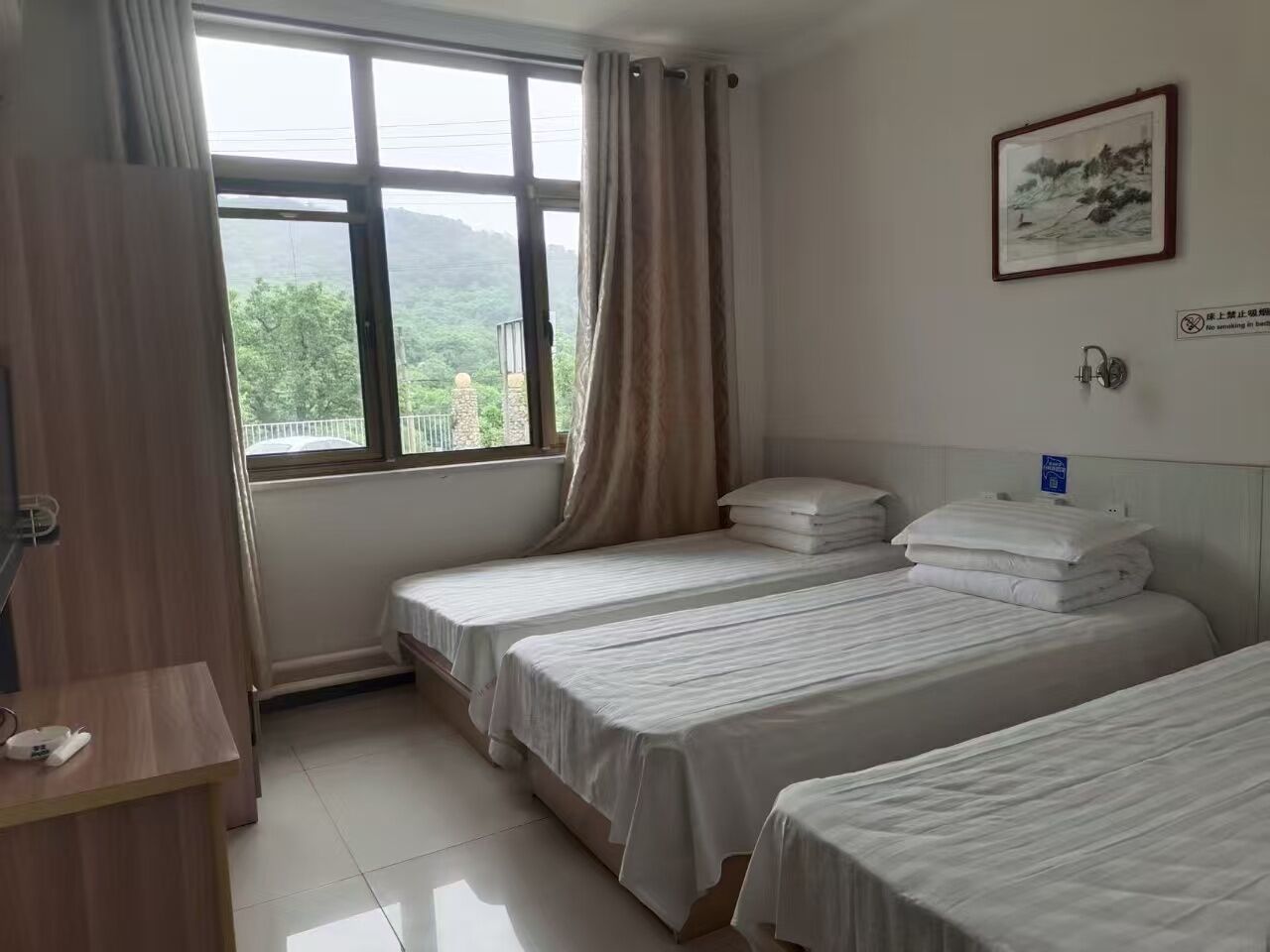 Basic Triple Room