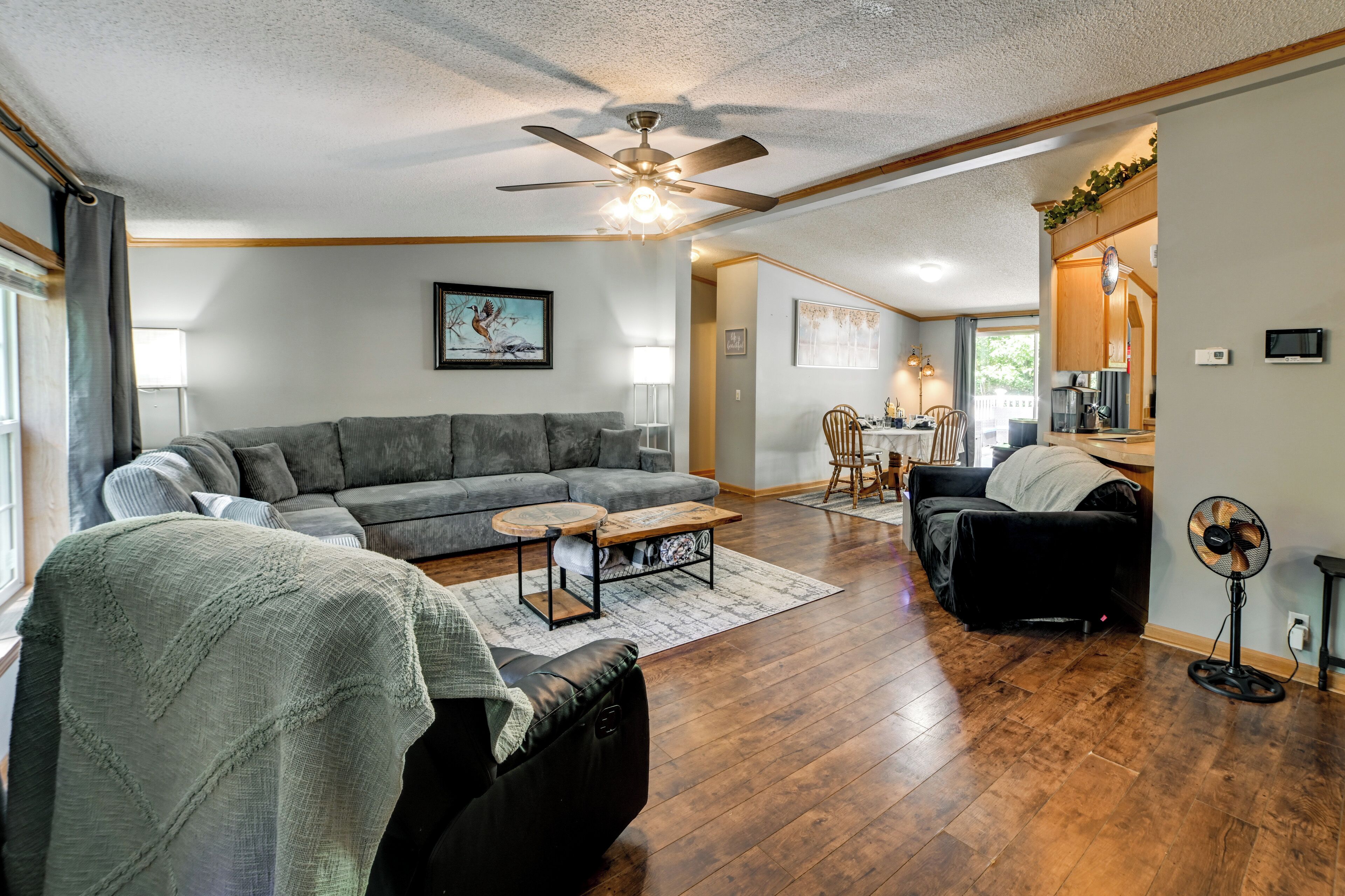 House (3 Bedrooms) | Interior