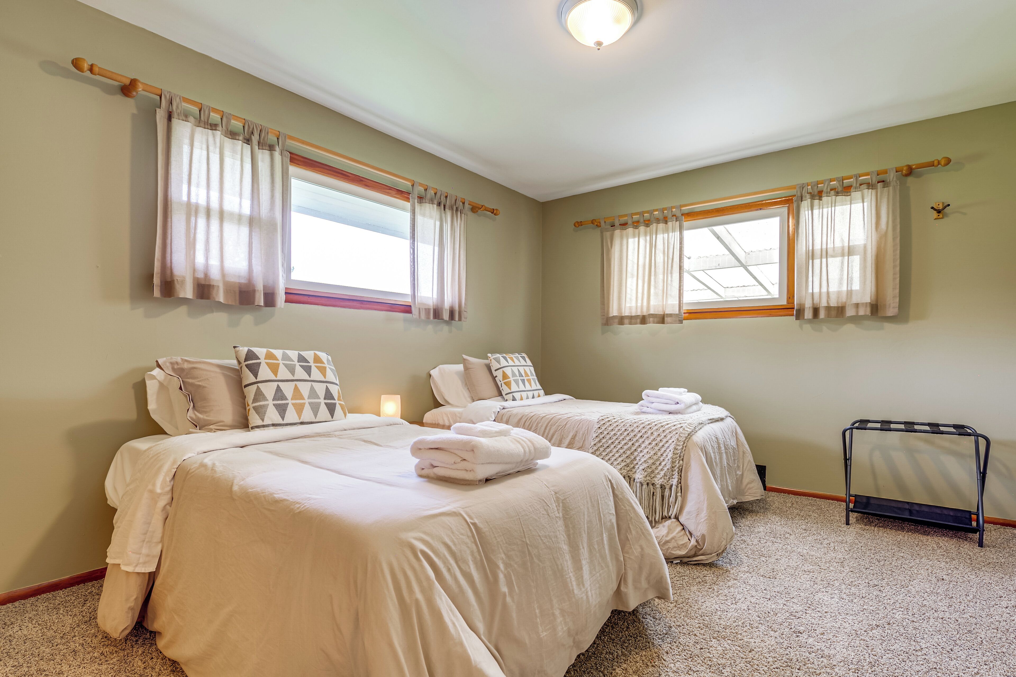 House (2 Bedrooms) | Interior