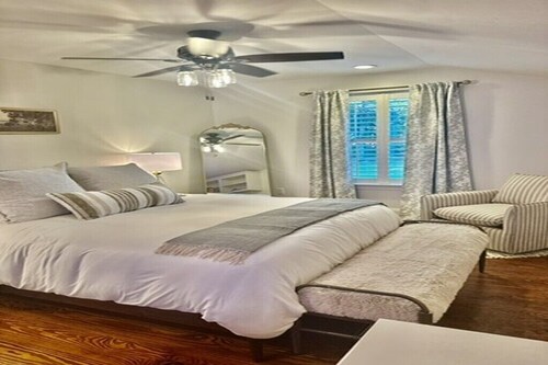 Luxury 4BR Estate Heated Pool, Hot Tub & 3 Acres 45 Min to NOLA