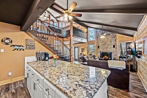 Interior - Sleeps 14! Hot Tub*Resort Amenities*Arcade*Games (Gatlinburg)