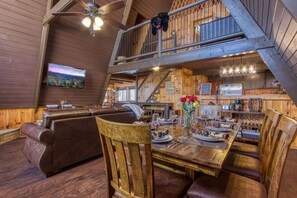 Dining - Peaceful 4BR w/Hot Tub*Theater*Views*Resort Access (Gatlinburg)