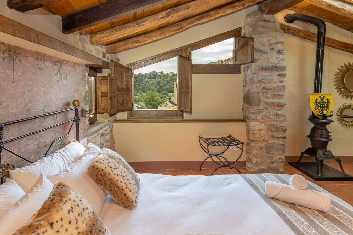2 bedrooms, free WiFi, bed sheets