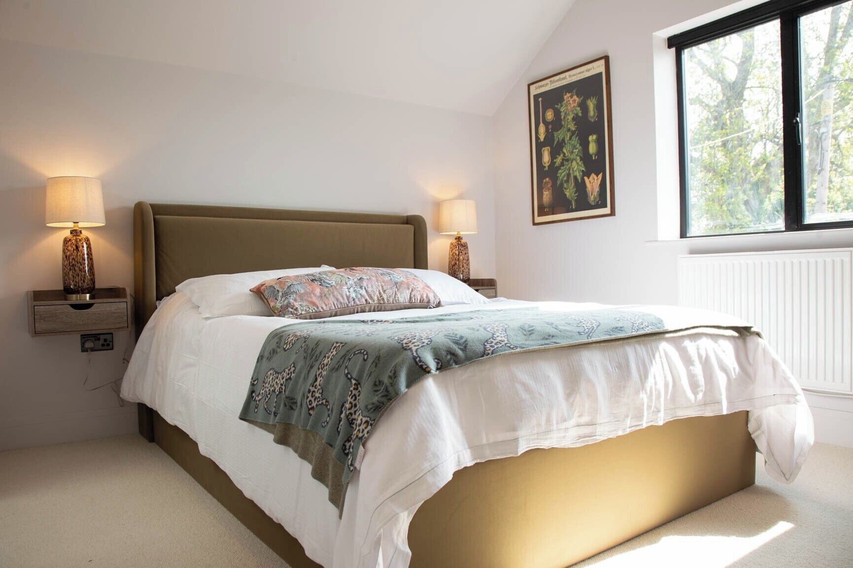 4 habitaciones, tabla de planchar con plancha y wifi gratis 