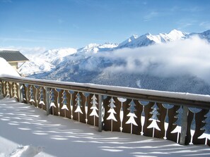 Apartment | Balcony - One Alcove Bedroom for six OTA (Saint-Lary-Soulan)