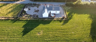 Bridge's Cottage - Hot tub - Plunge Pool