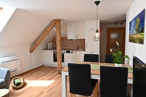 Dining - Vrbo Property (Aurach am Hongar)