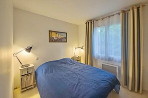 4 camere, ferro/asse da stiro, lenzuola