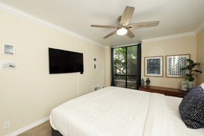 Room - Tropical Beach Retreat at North Coast Village (Oceanside)