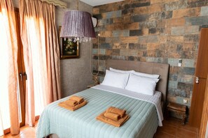 3 Schlafzimmer, Bügeleisen/Bügelbrett, WLAN, Bettwäsche
