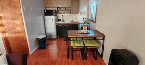 Private kitchen - Julieta House (Puerto Natales)