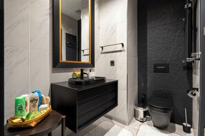 Luxury Apartment, Balcony, City View | Bathroom - Benesta Centro by GOLDFINCH (BEYOĞLU)