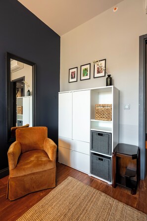 Luxury-Apartment, Balkon, Stadtblick | Innenbereich